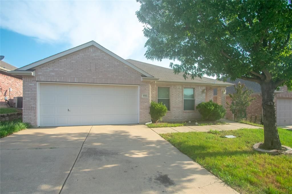 3725 Sapphire Street, Fort Worth, TX 76244 Main Photo