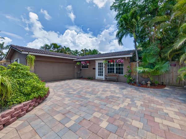 1540 NE 40th Street, Oakland Park, FL 33334