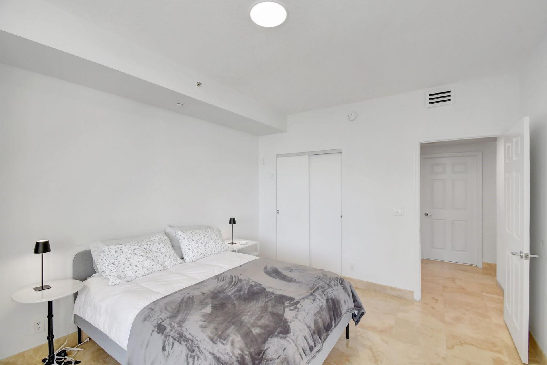 3100 N Ocean Boulevard N, Unit 1605, Fort Lauderdale, FL 33308 Photo