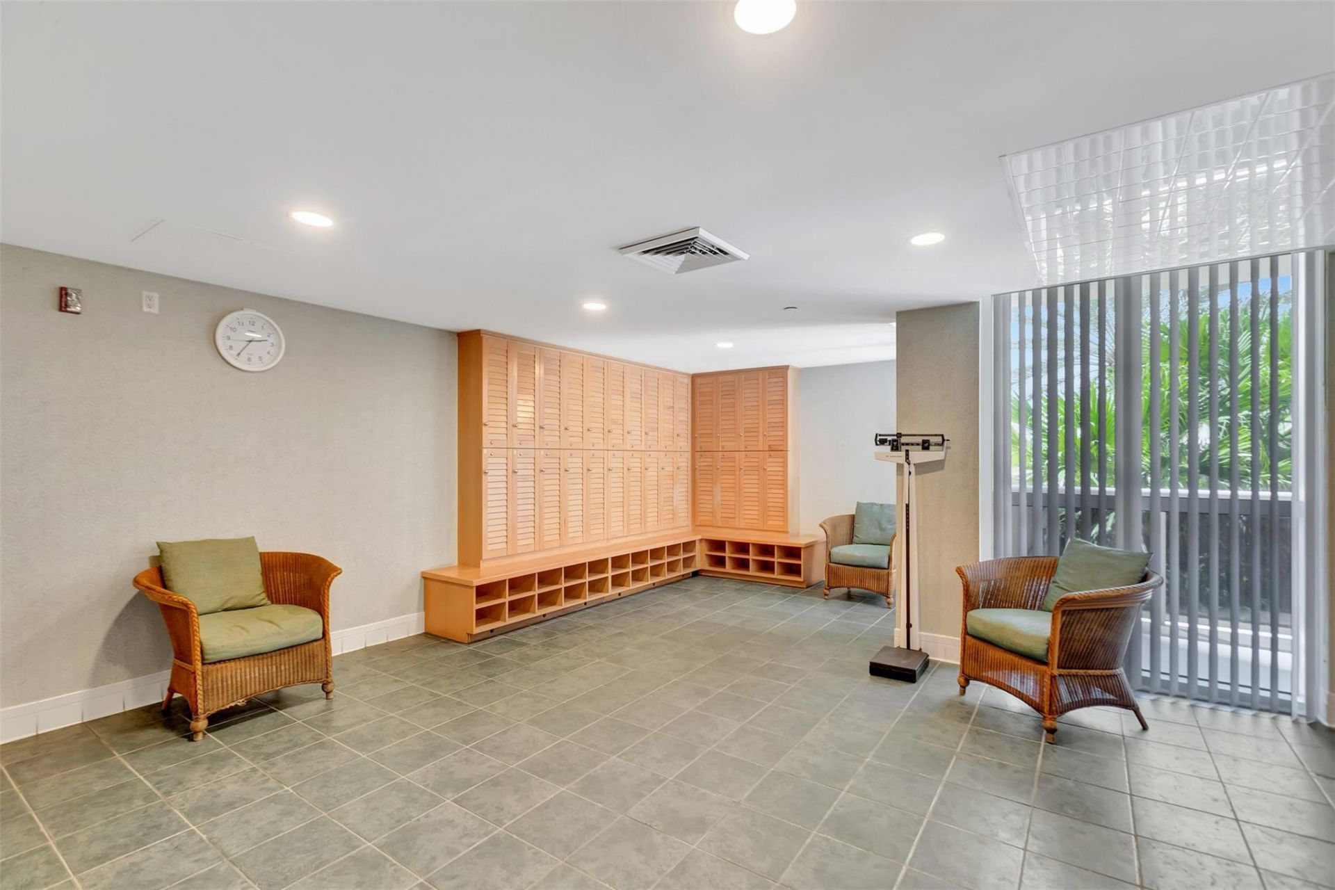 3100 N Ocean Boulevard N, Unit 1605, Fort Lauderdale, FL 33308 Photo