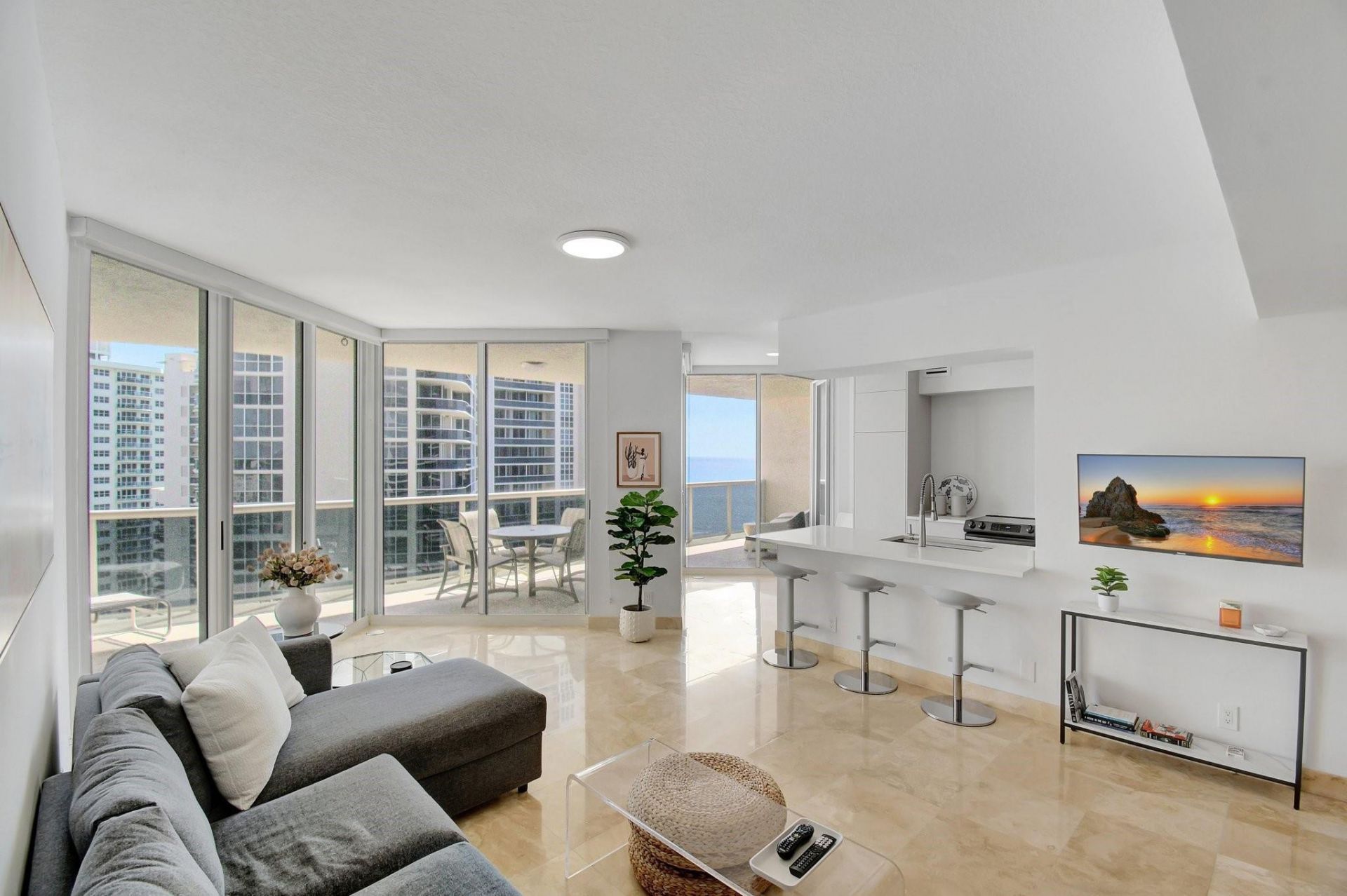 3100 N Ocean Boulevard N, Unit 1605, Fort Lauderdale, FL 33308 Photo