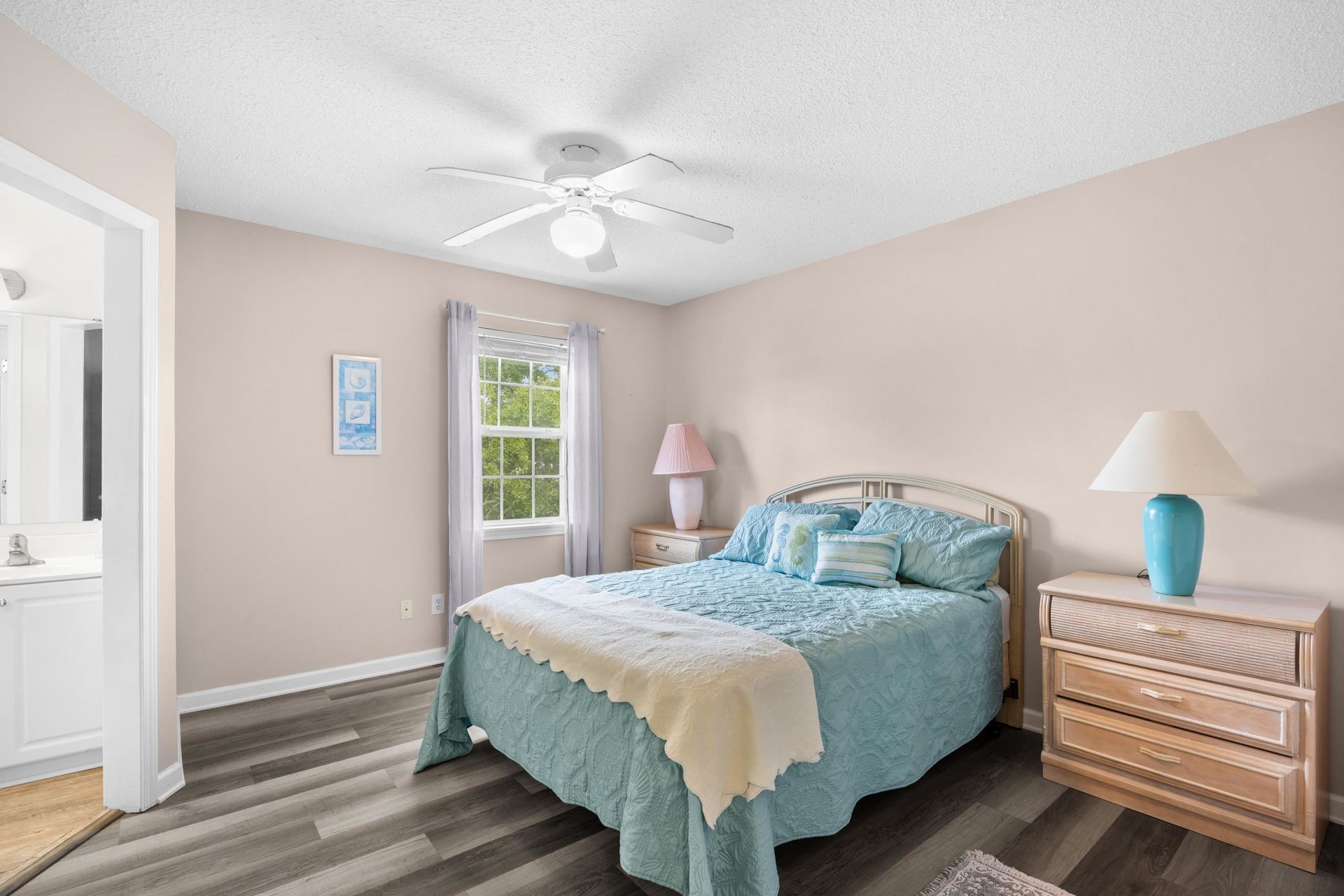 1027b Lakeside Dr.  Photo 22