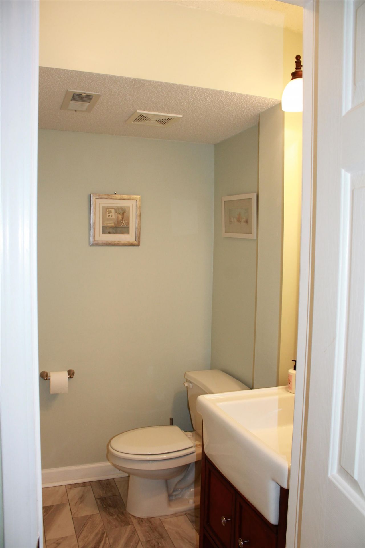 1027b Lakeside Dr.  Photo 26