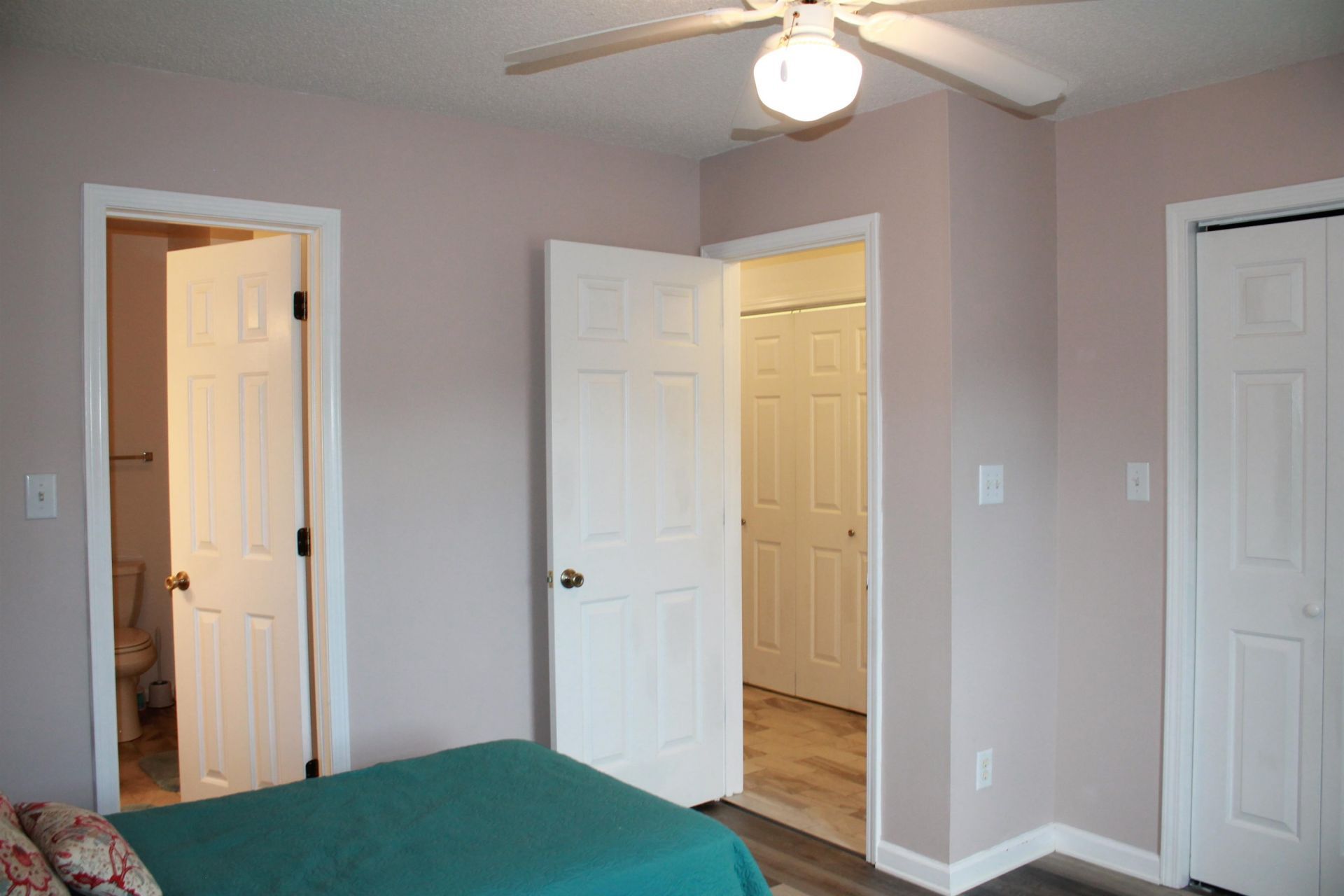 1027b Lakeside Dr.  Photo 31