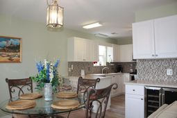 1027b Lakeside Dr.  photo 4