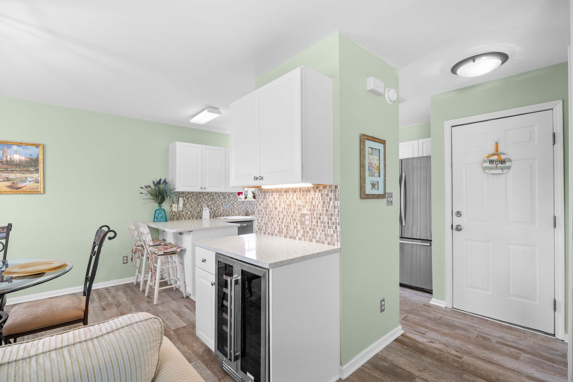 1027b Lakeside Dr.  Photo 9