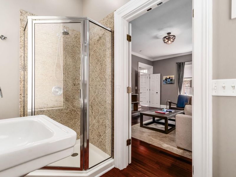 538 S 6th Street , Columbus, OH 43206 Photo 8