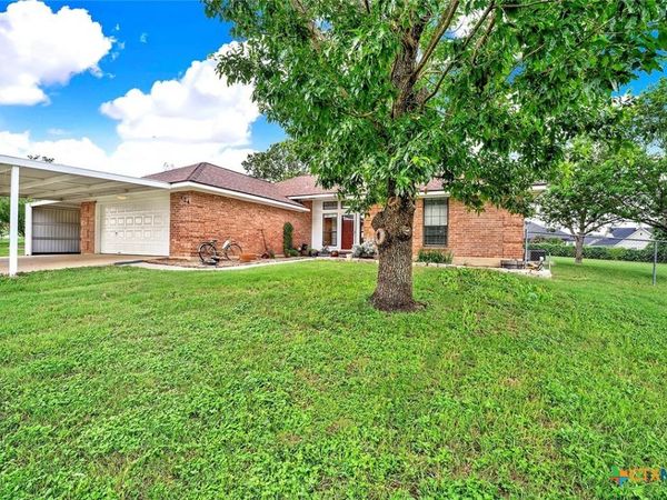124 Country Gardens Gardens , La Vernia, TX 78121