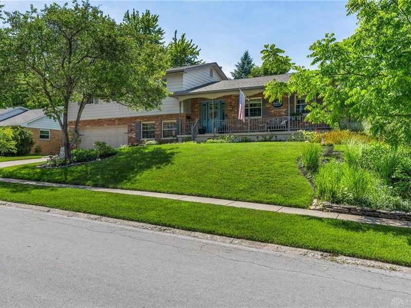 623 Silverleaf Drive, Riverside, OH 45431 Photo 3