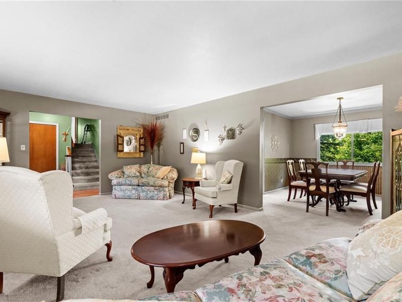 623 Silverleaf Drive, Riverside, OH 45431 Photo 7