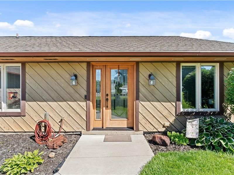 7990 Little Turtle Court, Butler Township, OH 45414 Photo 6