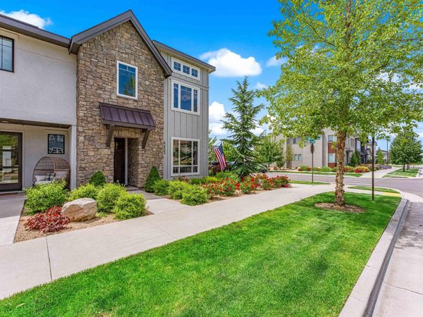 4453 E Parkcenter Blvd, Boise, ID 83716