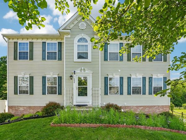 304 Maplewood Lane , Imperial, PA 15126