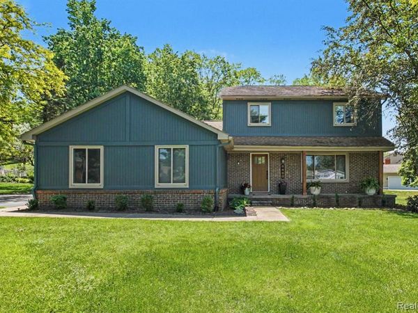 6480 Grand Circle Drive , Genoa Twp, MI 48116