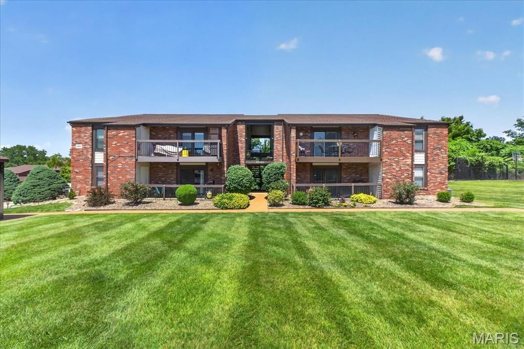 6840 Cottage Grove Lane , Unit I, Saint Louis, MO 63129 Main Photo