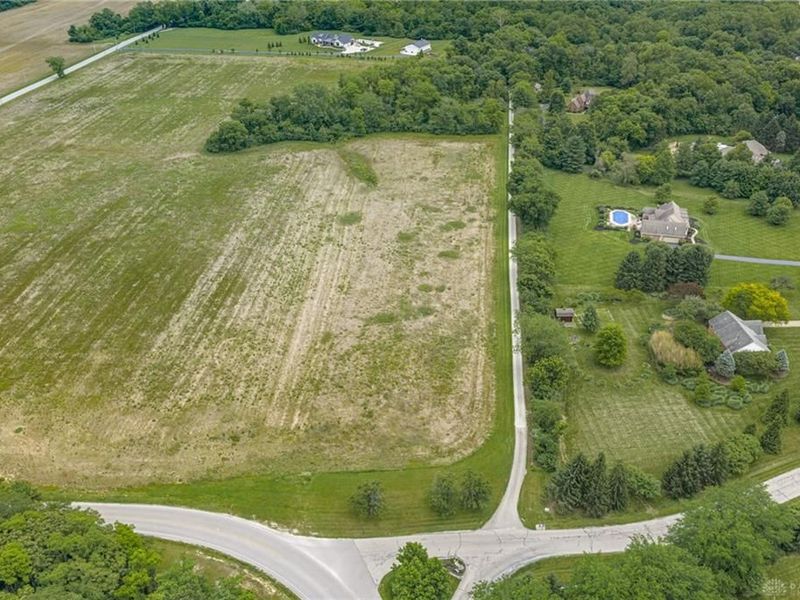 2735 Lower Bellbrook Road, Sugarcreek Township, OH 45370 Photo 10