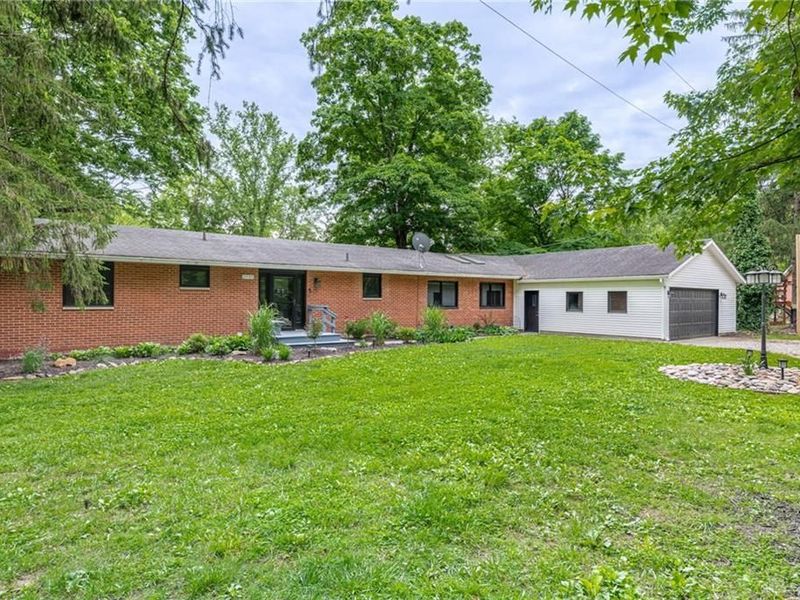2735 Lower Bellbrook Road, Sugarcreek Township, OH 45370 Photo 2