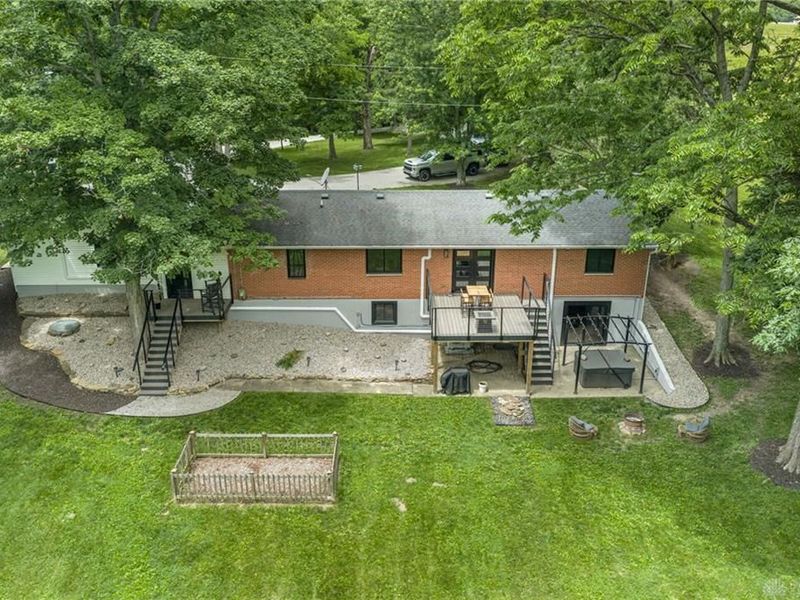 2735 Lower Bellbrook Road, Sugarcreek Township, OH 45370 Photo 3