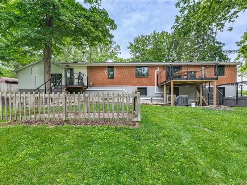 2735 Lower Bellbrook Road, Sugarcreek Township, OH 45370 Photo 6