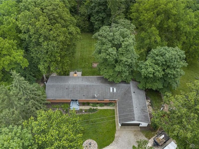 2735 Lower Bellbrook Road, Sugarcreek Township, OH 45370 Photo 8
