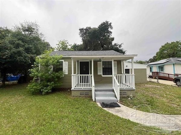 45 W Carver Dr, Pensacola, FL 32507