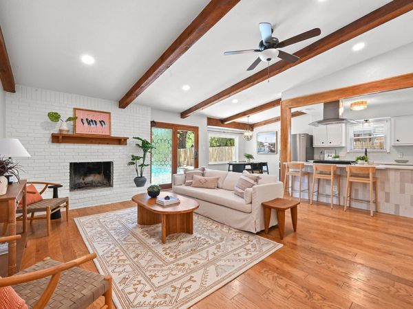 5300 Suburban DR, Austin, TX 78745