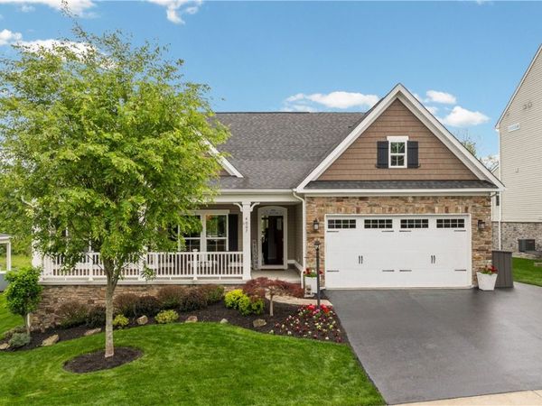 4007 Weatherburn Drive , Valencia, PA 16059