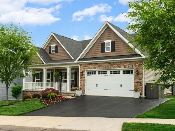 4007 Weatherburn Drive, Valencia, PA 16059