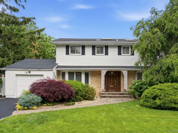 74 Rockland Drive, Jericho, NY 11753
