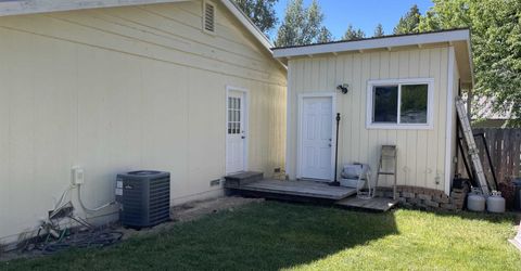 550 Third Avenue, Chester, CA 00000 Photo