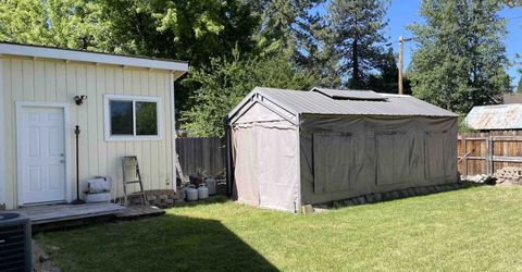 550 Third Avenue, Chester, CA 00000 Photo