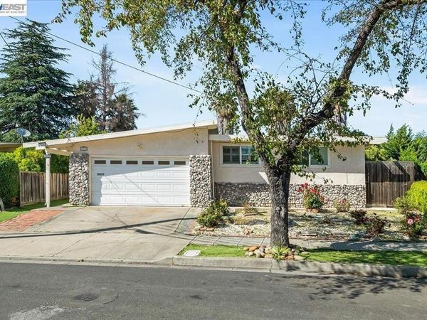 30544 Hoylake St , Hayward, CA 94544