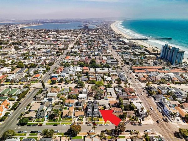 835 Beryl St. , San Diego, CA 92109