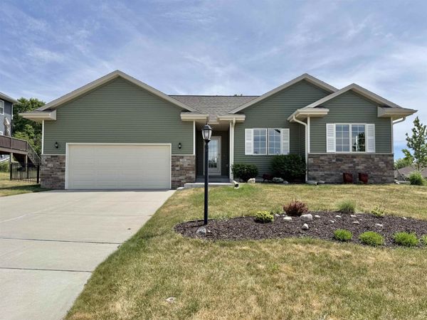 782 Waveland Avenue, Janesville, WI 53548