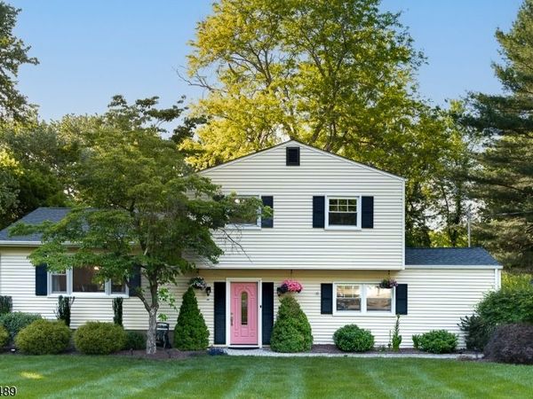9 Lexington Rd, Bernards, NJ 07920