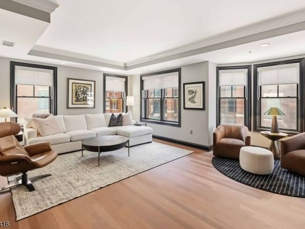 40 West Park Place Unit 305, Morristown, NJ 07960
