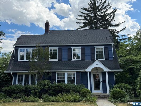 352 Fairway Road, RIDGEWOOD, NJ 07450