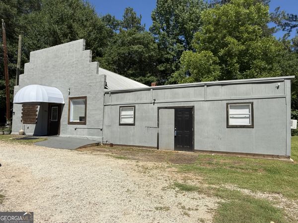 1806 US HWY 29, West Point, GA 31833