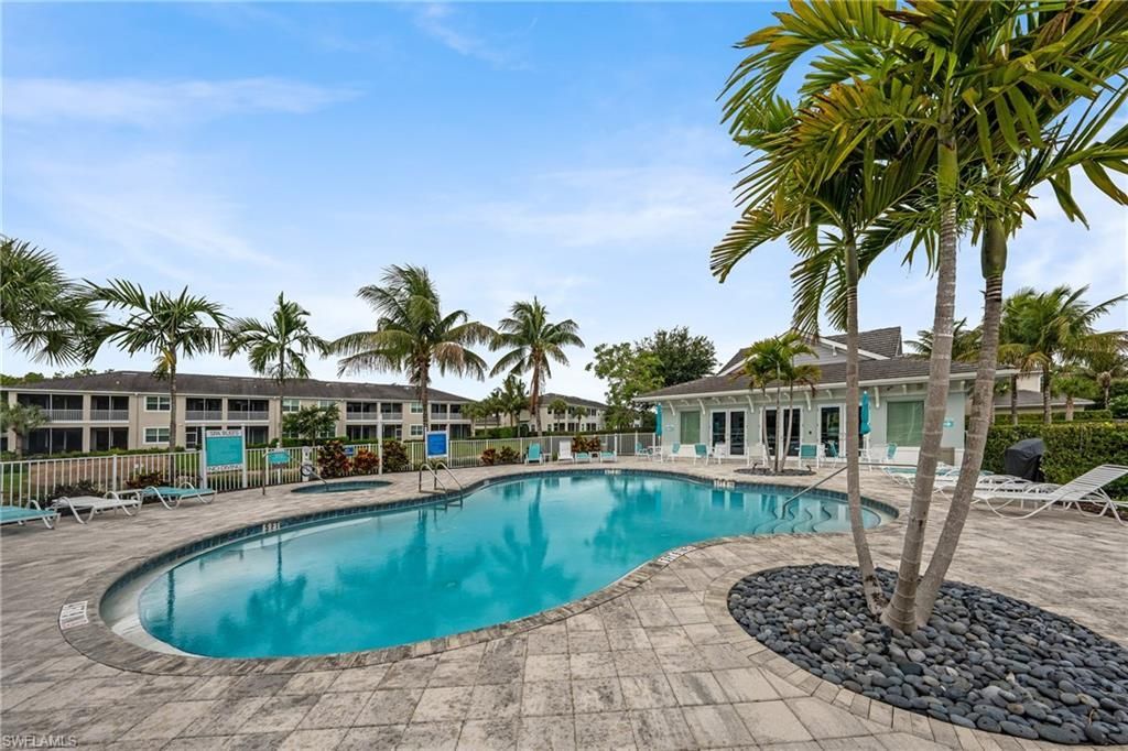 6981 Avalon Cir , Unit 1208, Naples, FL 34112 Photo