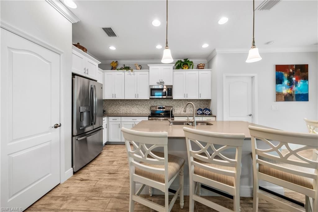 6981 Avalon Cir , Unit 1208, Naples, FL 34112 Photo