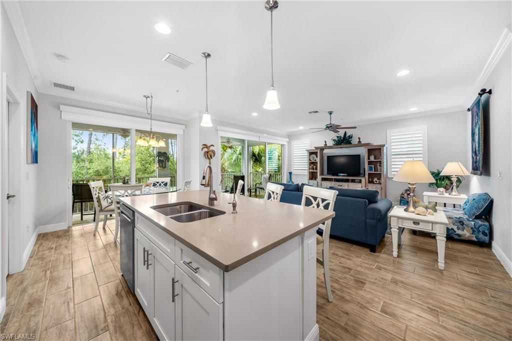 6981 Avalon Cir , Unit 1208, Naples, FL 34112 Photo