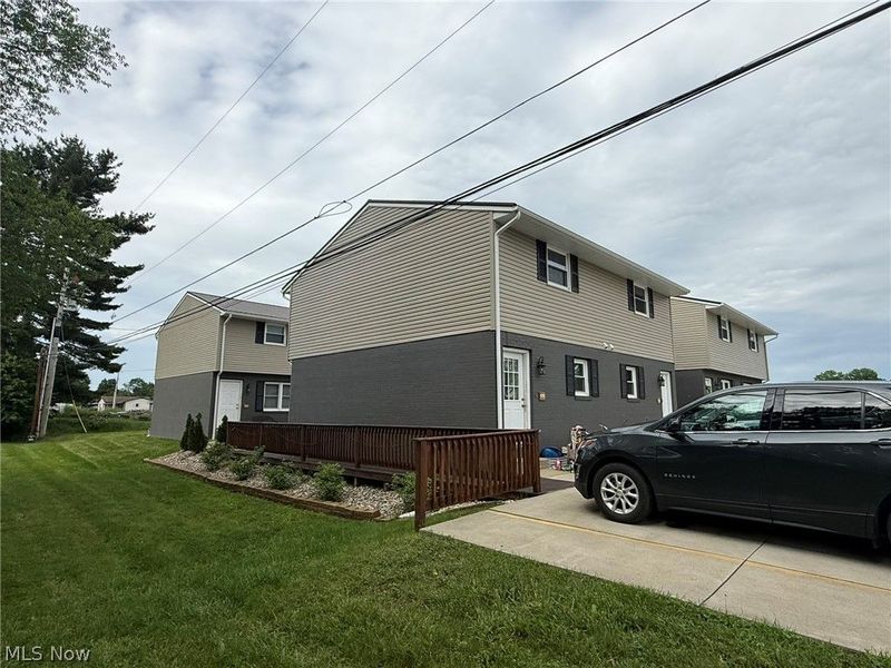 545 Baker Avenue NW, New Philadelphia, OH 44663 Photo 3
