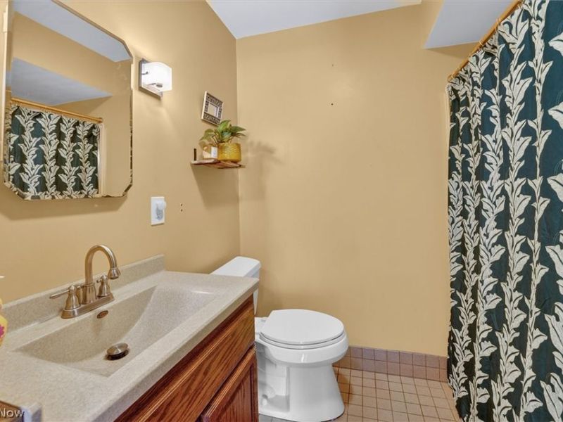 13795 Shawnee Trail, Middleburg Heights, OH 44130 Photo 32