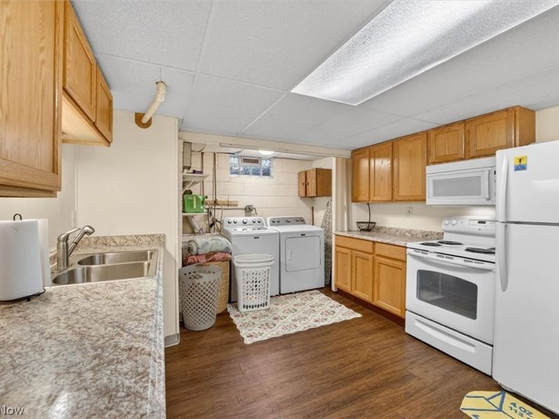 13795 Shawnee Trail, Middleburg Heights, OH 44130 Photo 36
