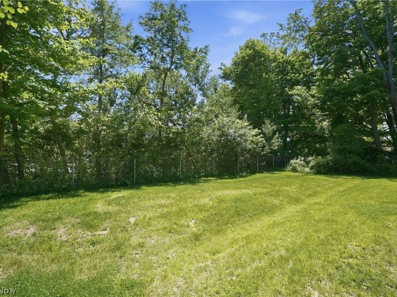 212 Raintree Lane, Painesville Township, OH 44077 Photo 26