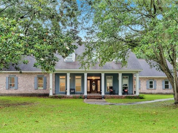 2512 CRESTWOOD Road, Marrero, LA 70072