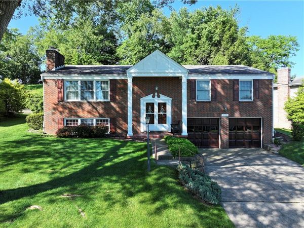 5025 Windover Dr., Pittsburgh, PA 15205