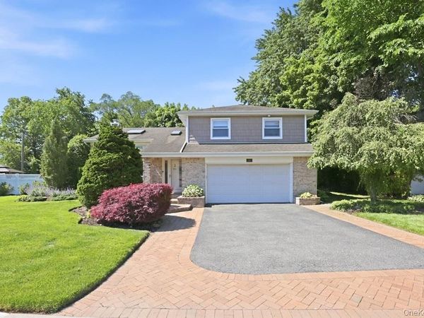 36 Harriet Drive, Syosset, NY 11791