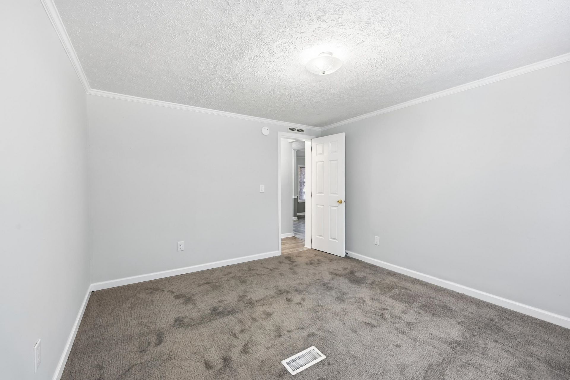 3469 Cypress Dr. Photo 8