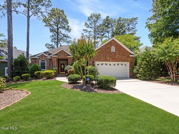 122 Belmont Court, Southern Pines, NC 28387